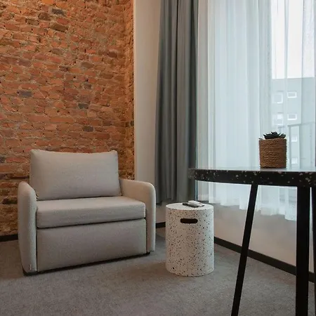 Resume Apartments, Reporter Corner No11 By Urban Rent アパート *